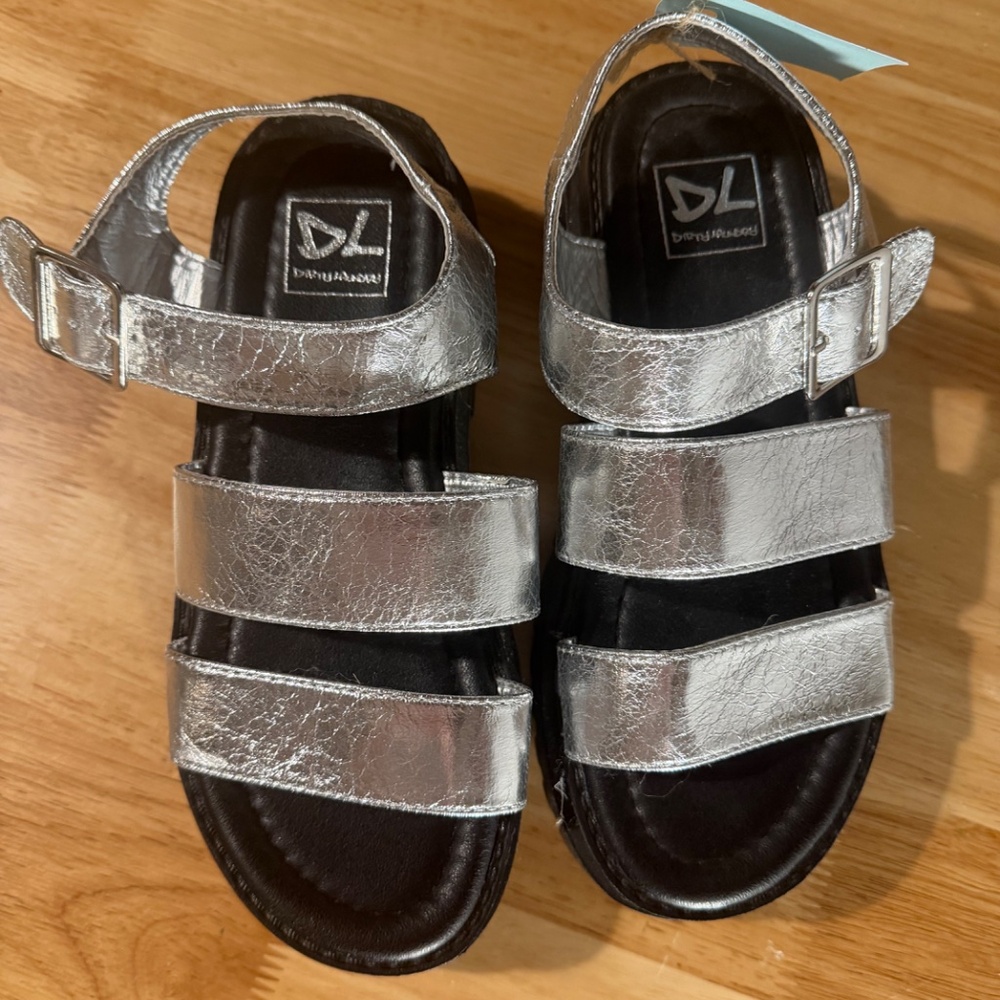 Silver Platform Sandals - Picture 5 of 5